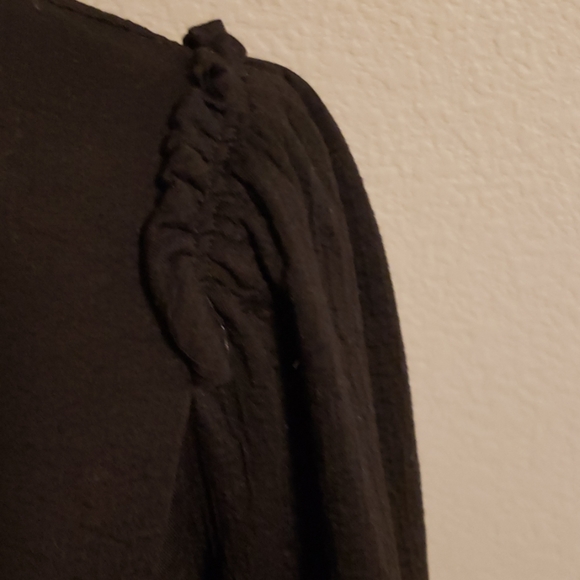 Ann Taylor Puff Bell Sleeve Top Your new Favorite Top - Picture 2 of 5